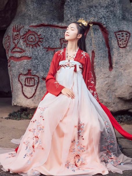 汉服出租|汉尚华莲原创醉红妆改良汉服女重工...