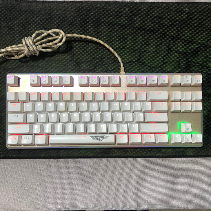 包邮 新贵GM300机械键盘青轴 电脑键盘...