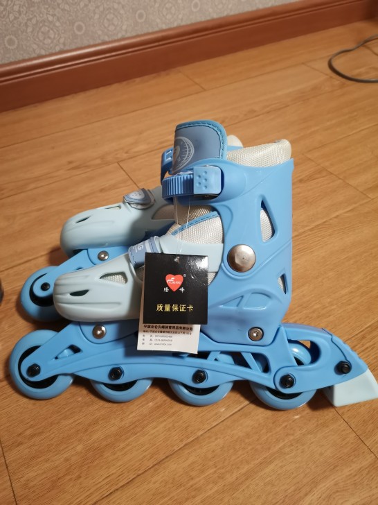 隆峰轮滑，全塑直排旱冰鞋，货号0705M全...