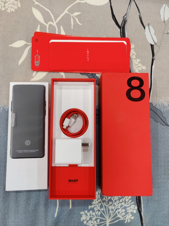 自用一加8pro,实际使用3个多月,还在保...