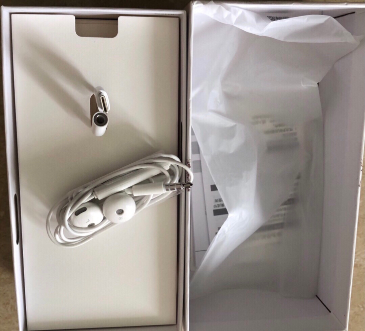 华为耳机和华为音频转接头Type c接口,...