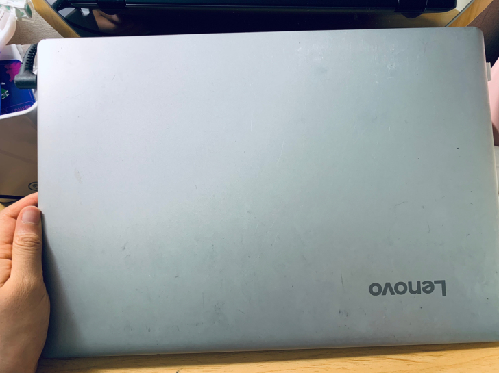 这台笔记本电脑型号是:联想ideapad ...