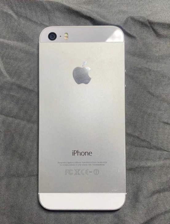 苹果iPhone 5s 内存64G16G。...