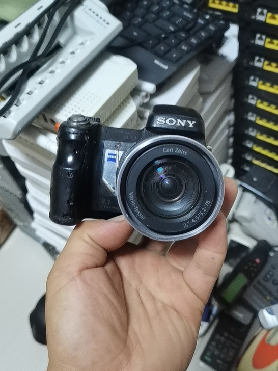 SONY DSC-H9 此机屏已坏,按配...