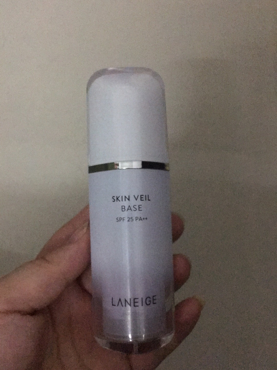 兰芝隔离霜，使用过一两次，专柜买的，不适合...