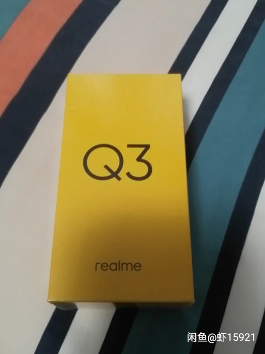 真我q3 6-128 全新未拆