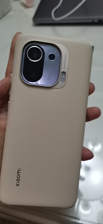 全新 刚买不久的小米11pro 8+256