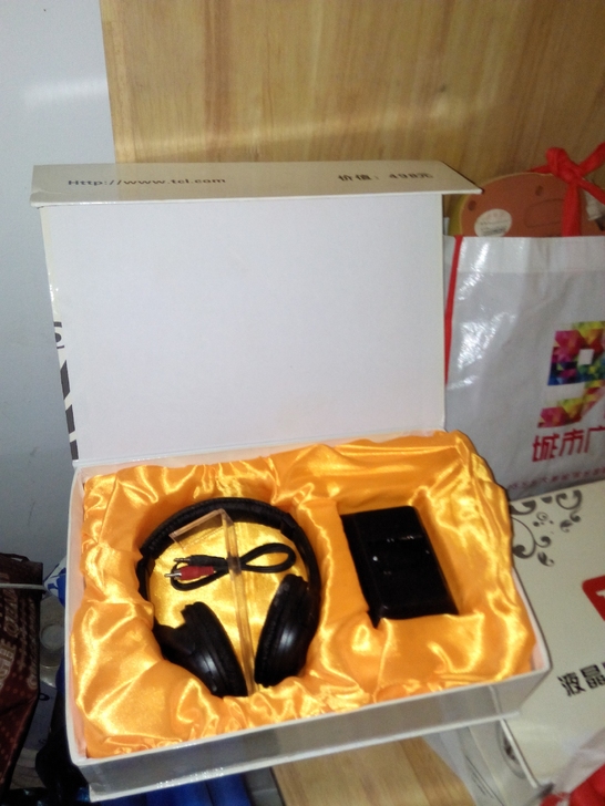 TCL 蓝牙全新耳机,有两个,音质效果好,...