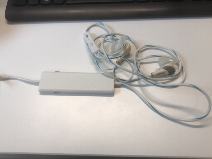 bose降噪耳机QC20
