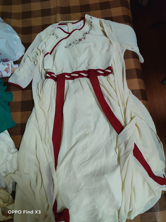底价出出出闲置改良版汉服