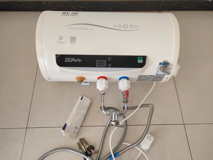 电热水器买来使用2个月左右，搬家后一直未使...