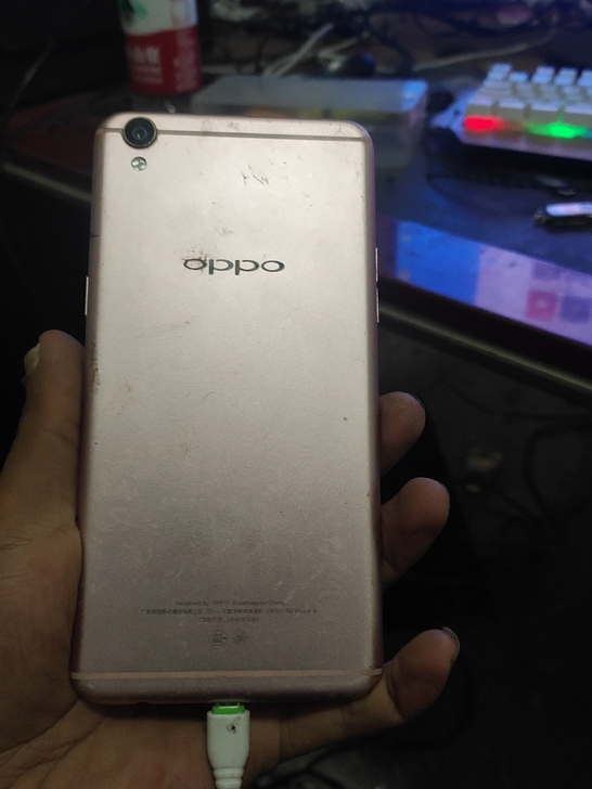 OPPO  r9  piusm a屏幕坏了...