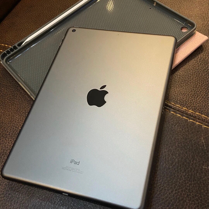 自用闲置苹果iPad2020 ipad8代...