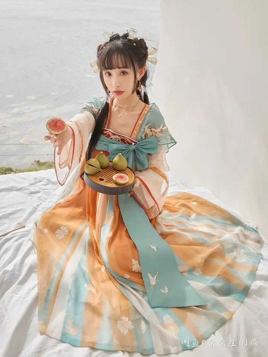 正版汉服十三余遇见神鹿大乔出租