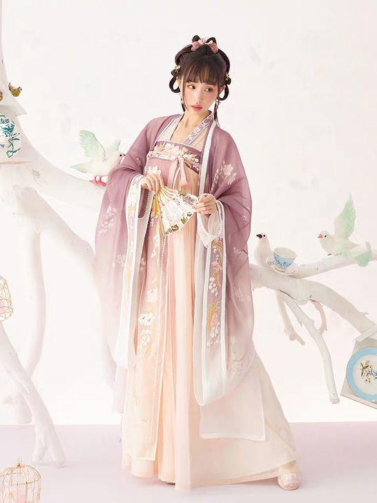 十三余白豆蔻熟水 汉服出租 汉服出租 m码...