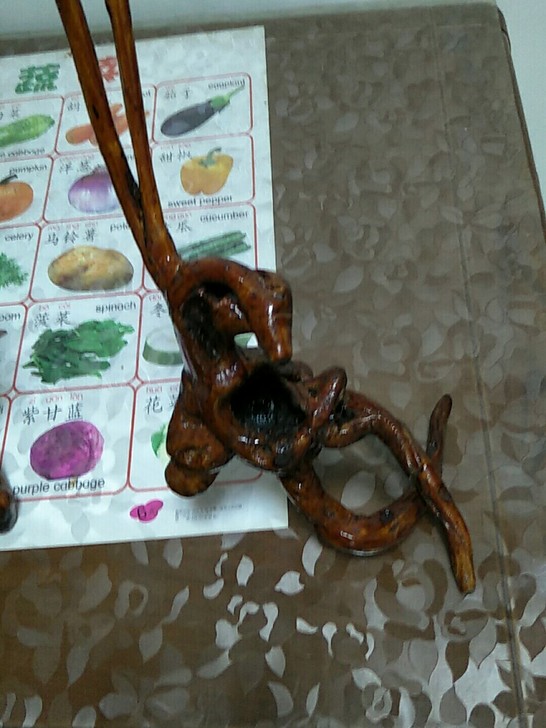 木质艺术品。闲置出售,家里太多了放不了,荆...