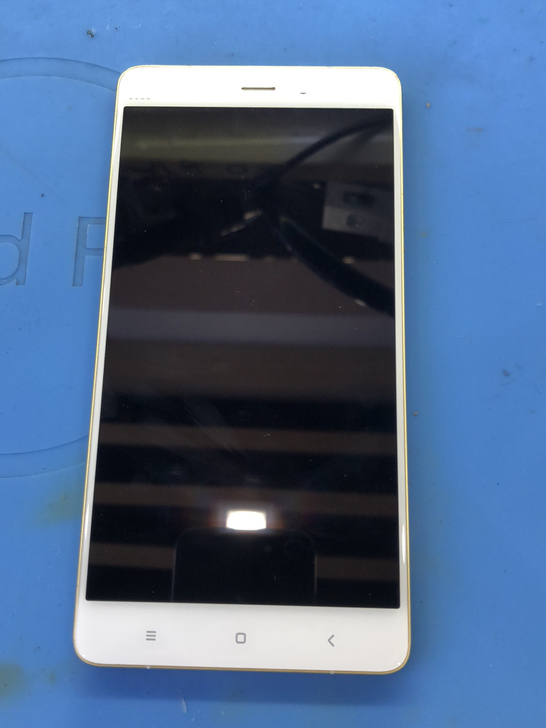小米note 高配版金色液晶带框 ,背光问...