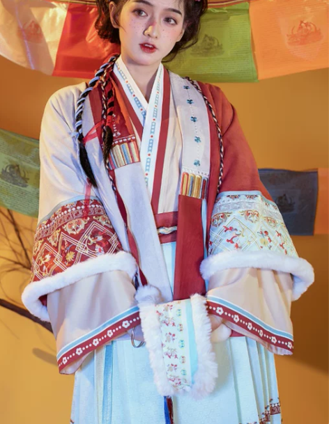 汉服昭华赋 藏地少女 明制汉服女民族藏风原...