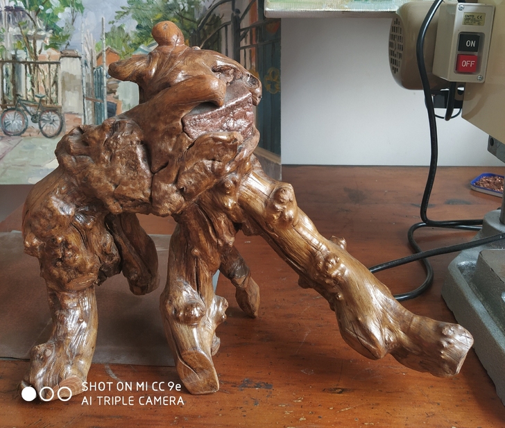 本人制作闲置处理99元到付，有一块红色夹石...