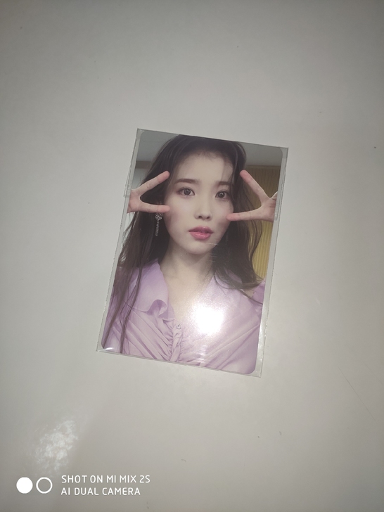 iu 五辑LILAC 比耶u 无暇全新