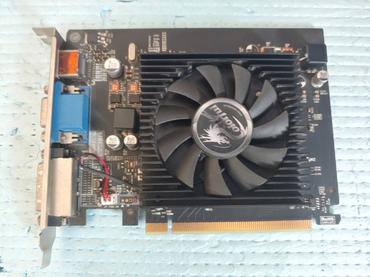 七彩虹GT 720 1GD5黄金版 皮毛...