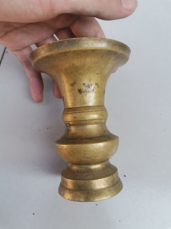 日本铜花觚，工艺好，品像如图，  标价就是...