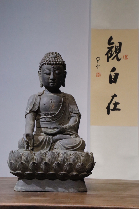 释迦摩尼铜佛，高32厘米，宽20厘米，重1...
