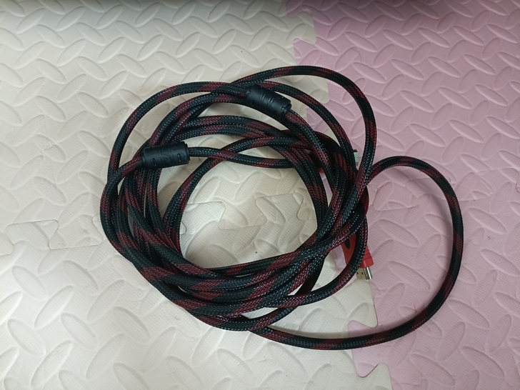 电脑显示器10米高清线,买的时候50块,用...