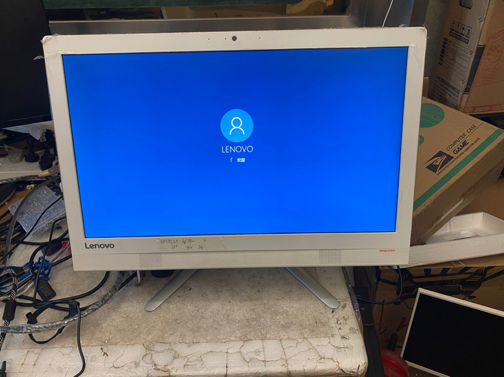 联想aio 300-23一体机电脑，23寸...