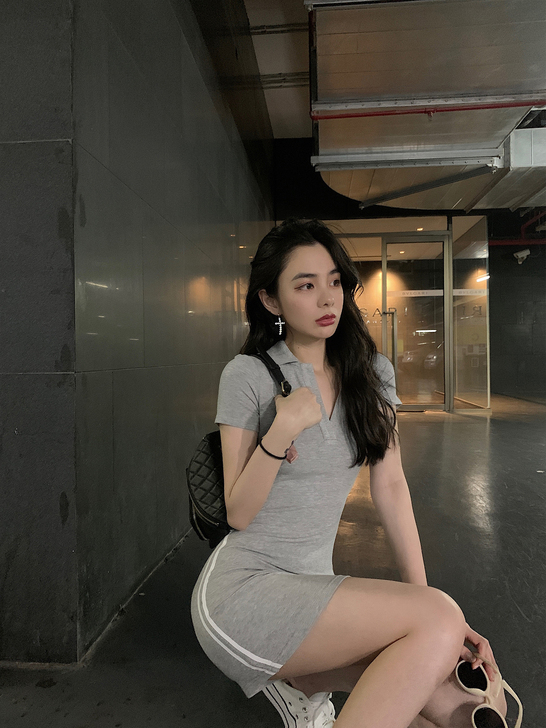 邱肉瑶 连衣裙