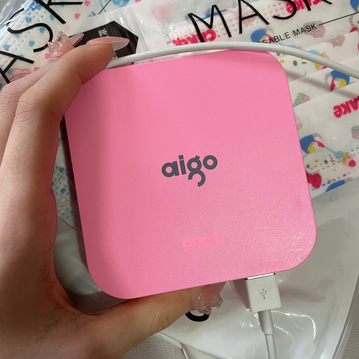 Aigo爱国者充电宝10000毫安