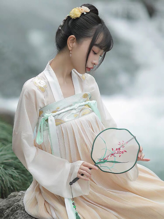 【十三余 小豆蔻儿】[小姜山] 齐胸衫裙系...