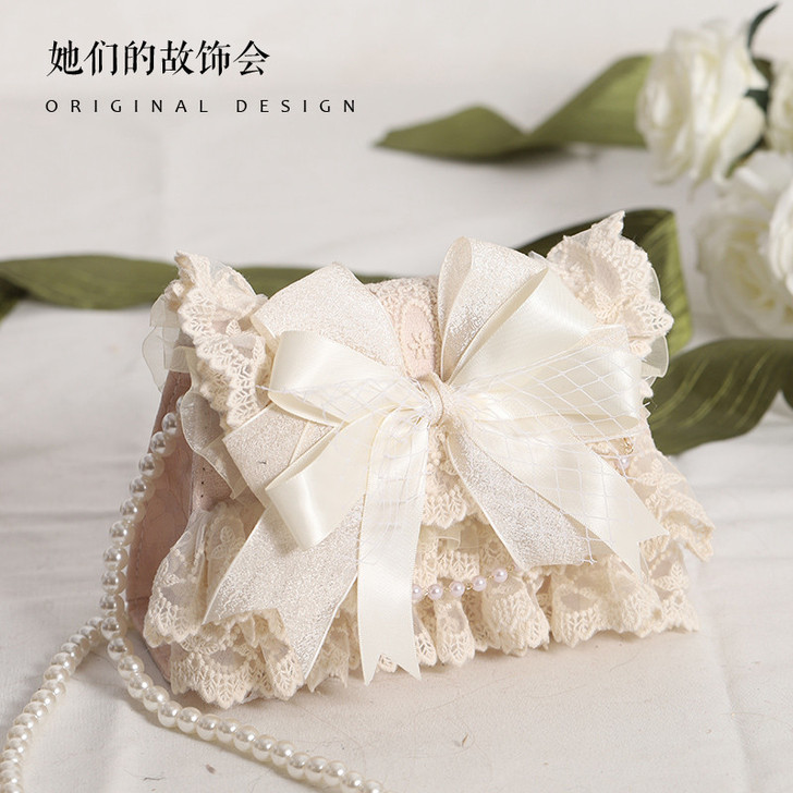 她们的故饰会正版lolita包包，配珍珠链...