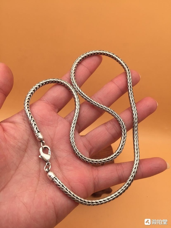 收来精品回流经典纪念版项链出售】品相极好....