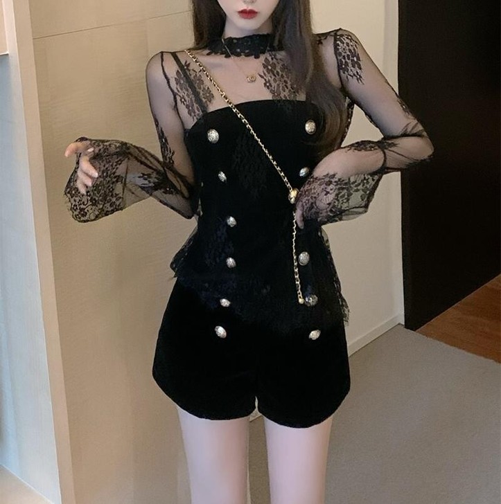 气质女神范衣服套装时尚蕾丝打底衫配双排扣抹...