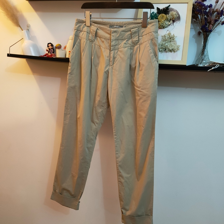 艾格etam休闲裤,九新m码,穿洗三次左右