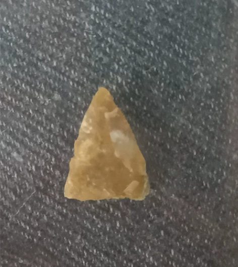 石器时代玛瑙打制箭簇。美品82分。材质:半...