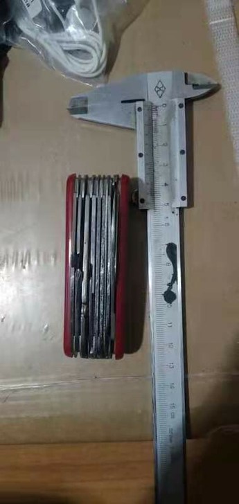 户外工具 多功能瑞士军dao户外dao具折...