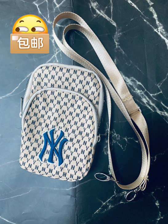 家里有闲置包包太多 亏本出 简单又好看的小...