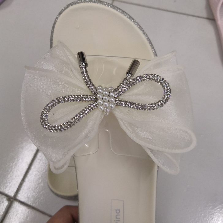 热风拖鞋女 38码 实体店购入的~~~