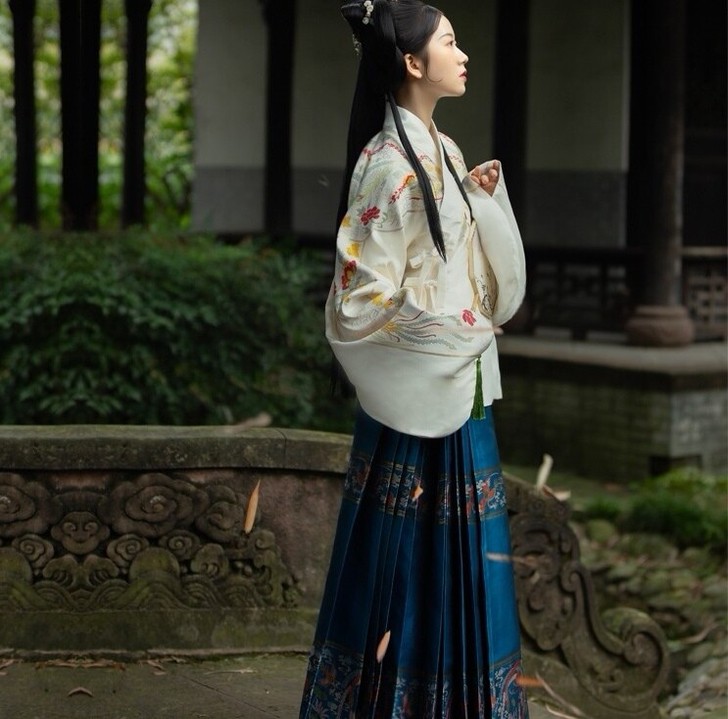 【出/换】风吟阁妆花马面