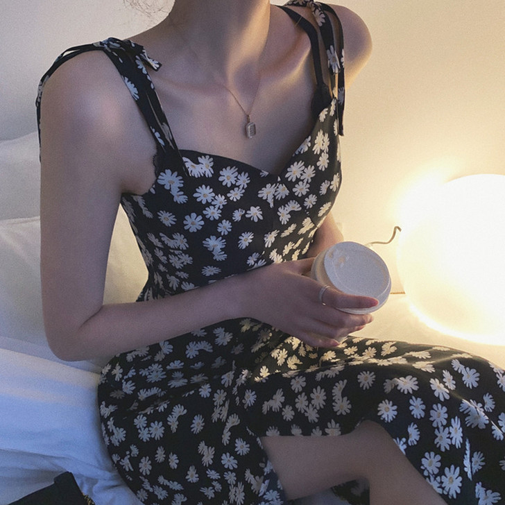 泫雅风碎花连衣裙女2020夏新款小雏菊收腰...