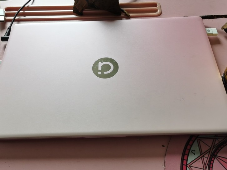 华硕笔记本便宜出售。