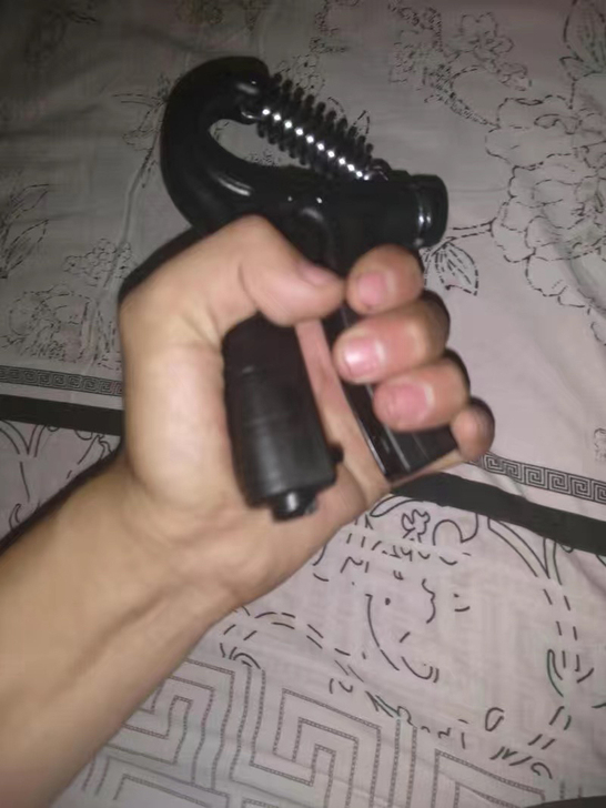 健身房不干了，处理一批计数握力器，9.68...