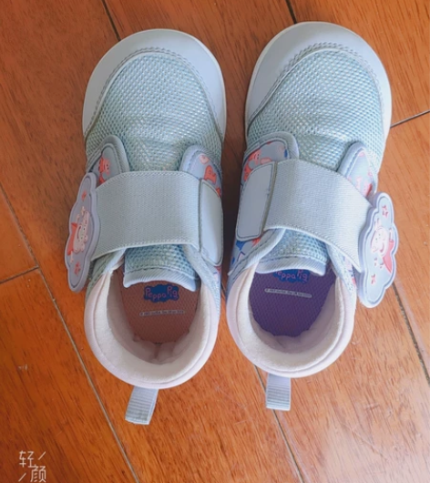 捡漏捡漏,几乎全新 安踏春秋女运动鞋 氧气...