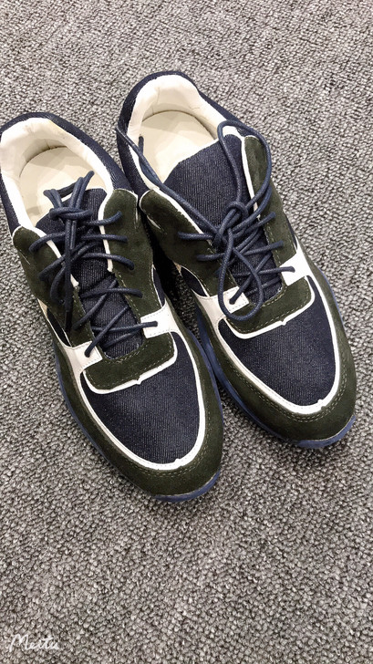 全新,皮拼牛仔布,超舒服的一款休闲鞋,余3...