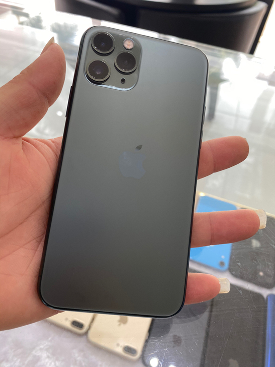 苹果11pro 64g纯原换过全新壳!爱思...