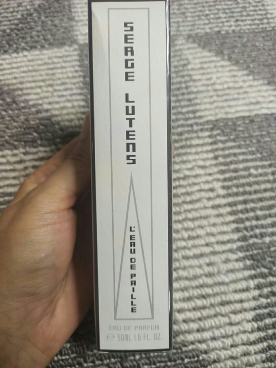 法国芦丹氏Serge Lutens 稻草之...