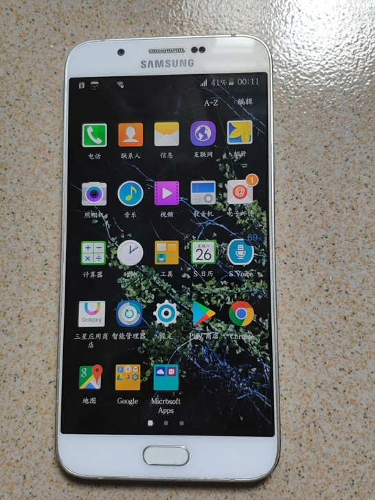 三星A8000,功能正常,成色不错。