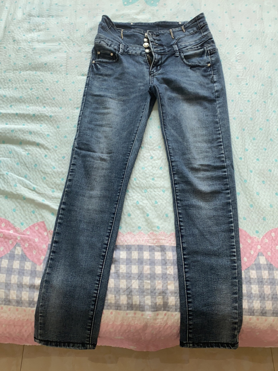 实体店购入女裤,我腿粗,喜欢的不行买上了,...